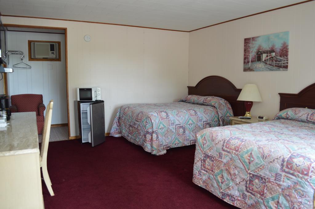 Summer Breeze Resort Wisconsin Dells Szoba fotó