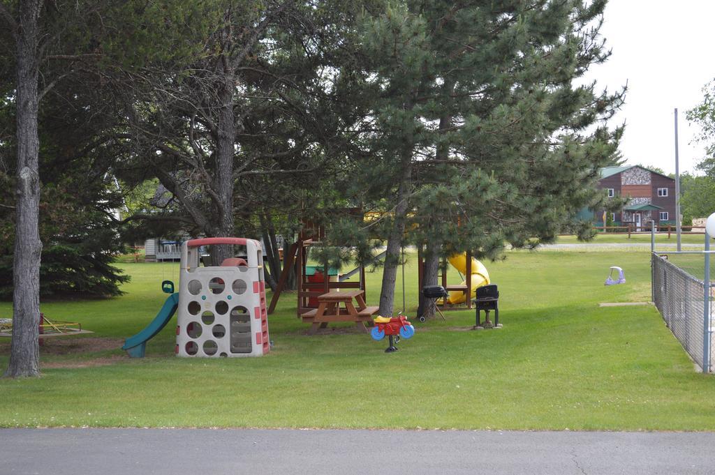 Summer Breeze Resort Wisconsin Dells Szoba fotó