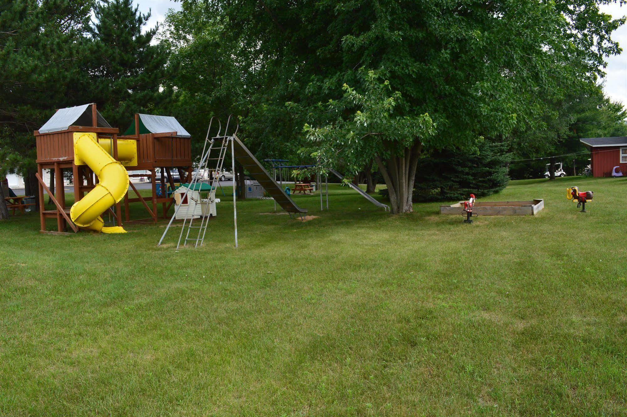 Summer Breeze Resort Wisconsin Dells Kültér fotó