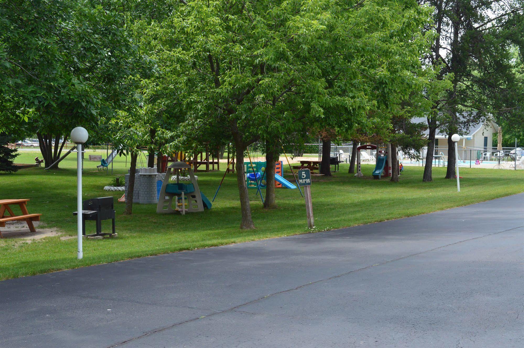 Summer Breeze Resort Wisconsin Dells Kültér fotó